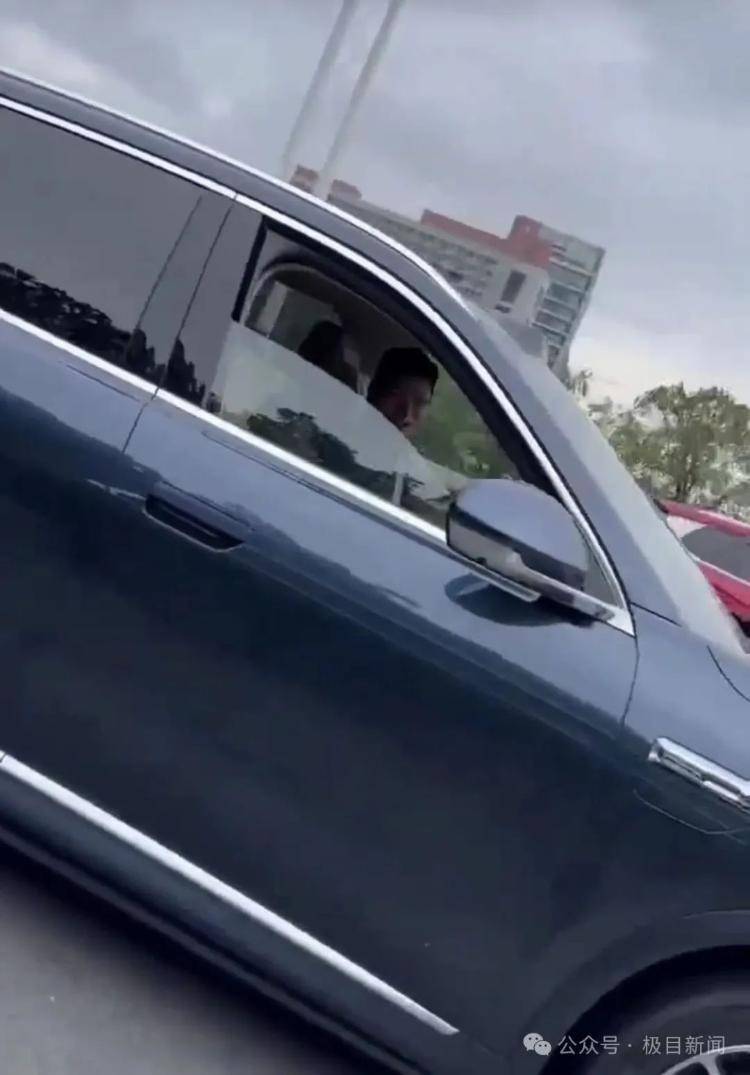 取经先进村　返岗争先进