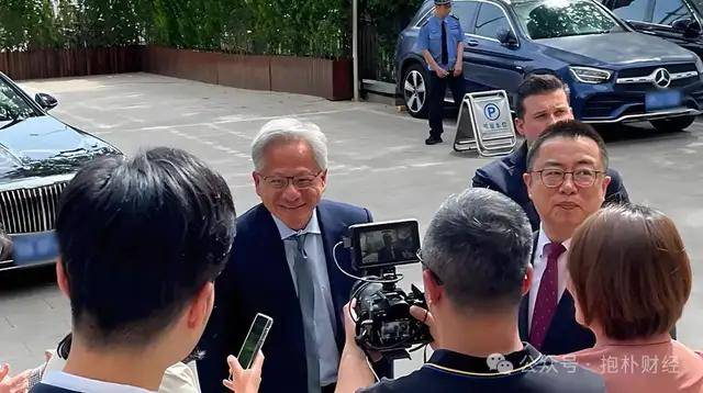 枞阳县人大常委会到枞阳县法院调研民事审判工作