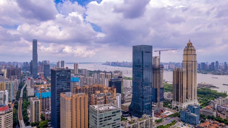 丽嘉红颜容：“葡萄酒中的摇滚巨星”